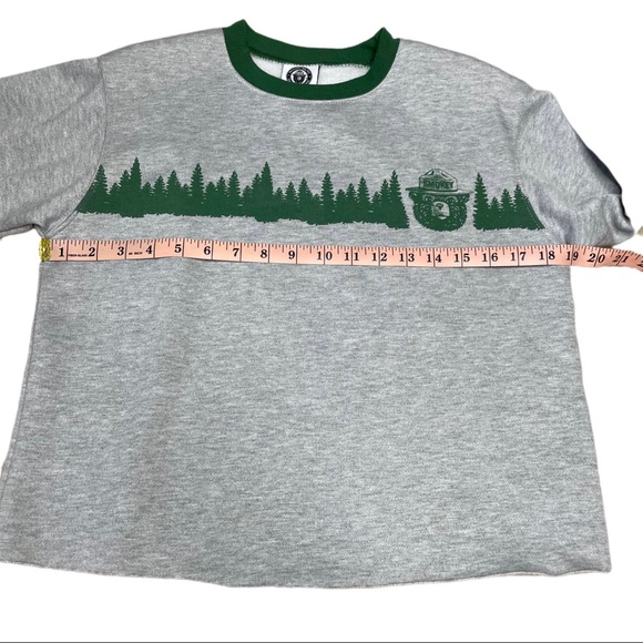 Vintage Smokey The Bear Cropped Sweatshirt Size S - Picture 9 of 11